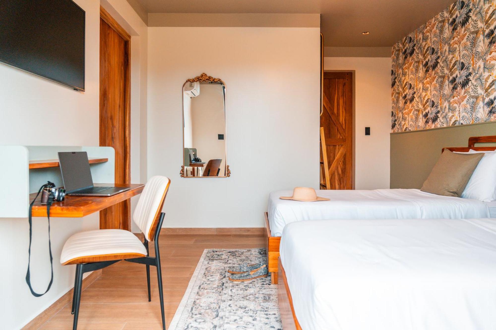 Hostal Bambuda Castle